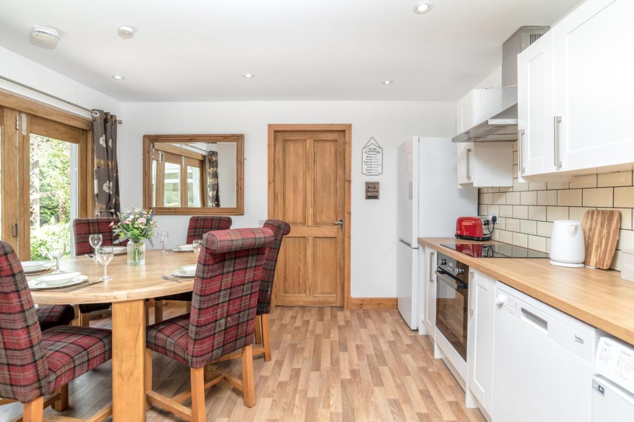 Dormie Cottage, Lovely Bright And Spacious Bungalow With Wood Fire バラター エクステリア 写真