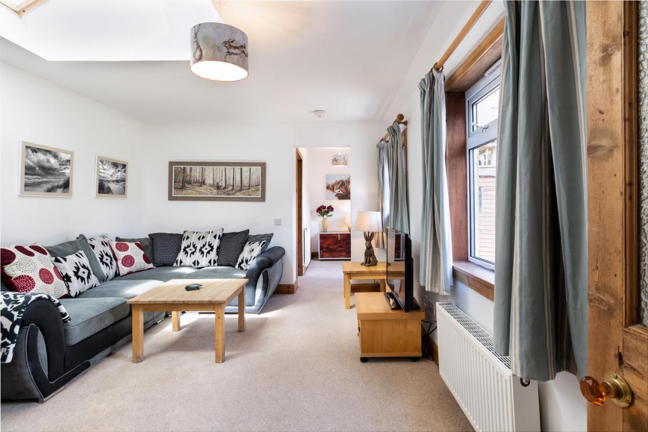 Dormie Cottage, Lovely Bright And Spacious Bungalow With Wood Fire バラター エクステリア 写真