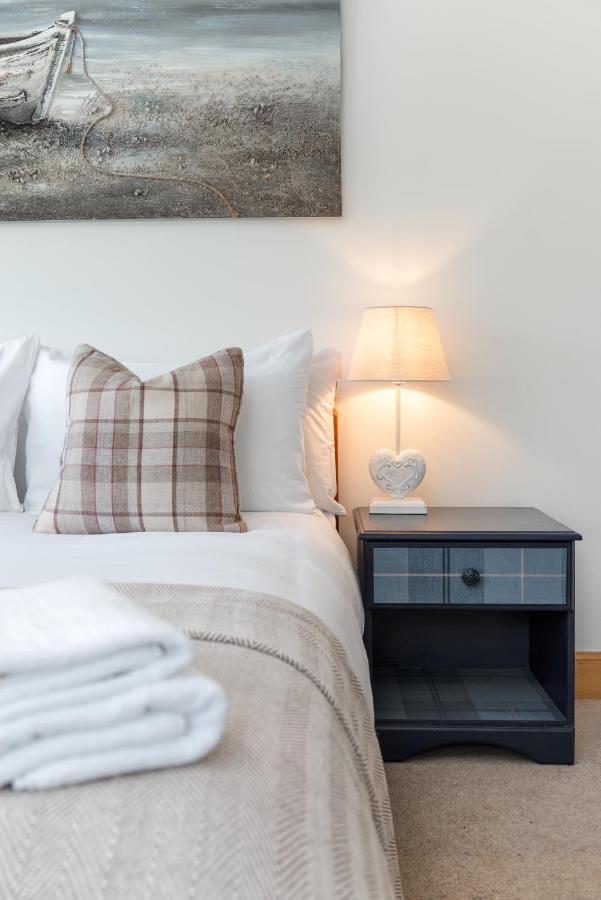 Dormie Cottage, Lovely Bright And Spacious Bungalow With Wood Fire バラター エクステリア 写真