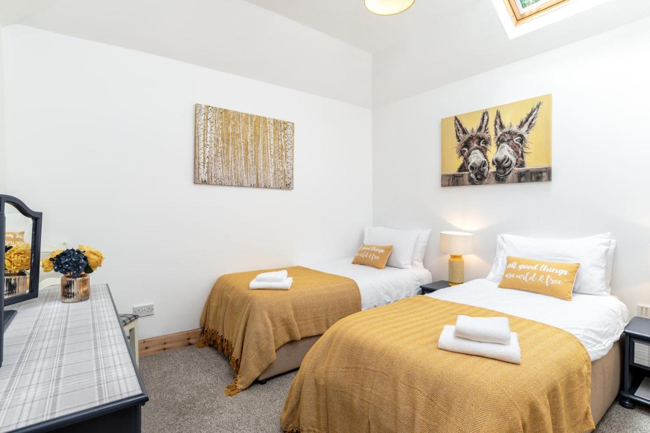 Dormie Cottage, Lovely Bright And Spacious Bungalow With Wood Fire バラター エクステリア 写真